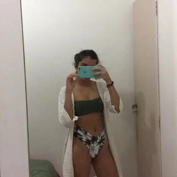 NWOT Coconut Tree Print Bikini - Picture 5 of 10